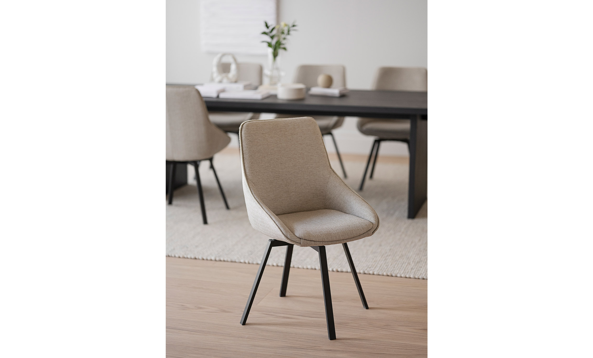 ALISON Snurrstol Beige/Svart