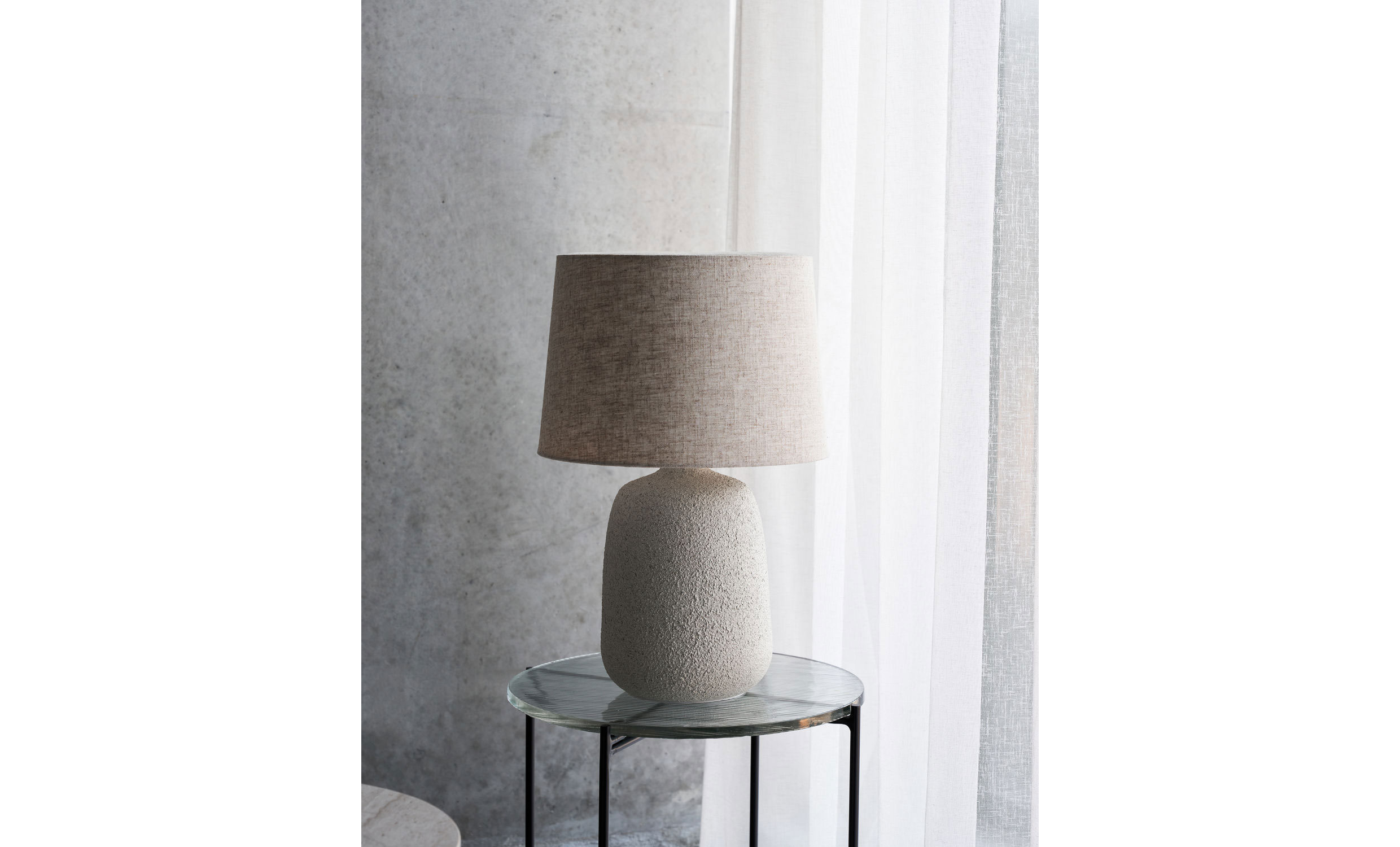 TANA Bordslampa Offwhite