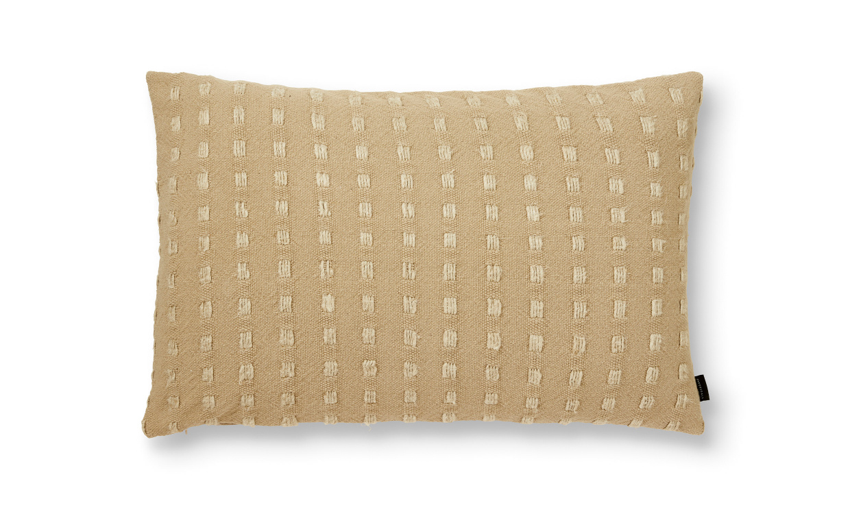 STITCHES Kuddfodral Beige i gruppen Mattor & Textil / Prydnadskuddar / Kuddfodral hos SoffaDirekt.se (N862410-12)