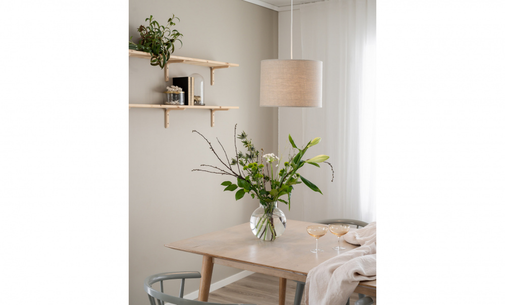 SARA Lampskrm 35cm Linne Beige i gruppen Belysning / Tillbehr / Lampskrmar hos SoffaDirekt.se (235-L121)