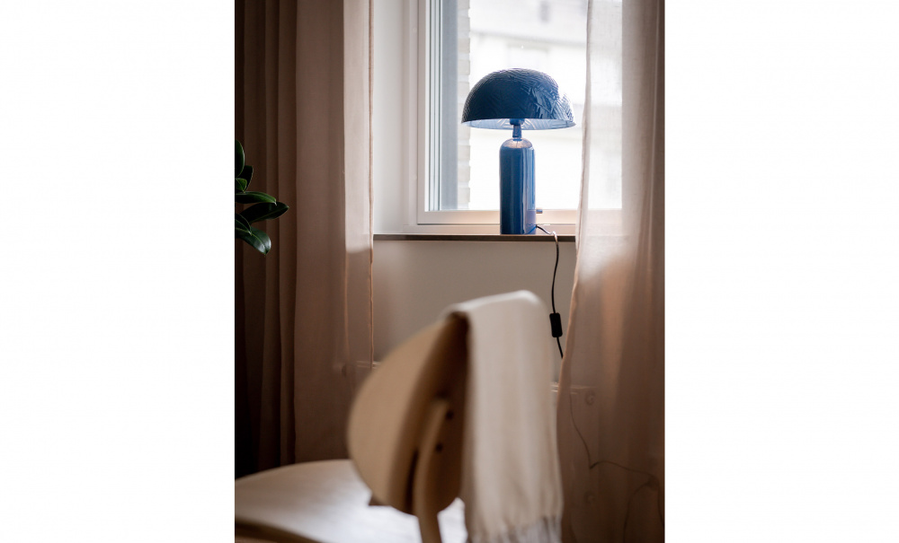 CARTER Bordslampa Bl i gruppen Belysning / Lampor / Bordslampor hos SoffaDirekt.se (4213588-3188)