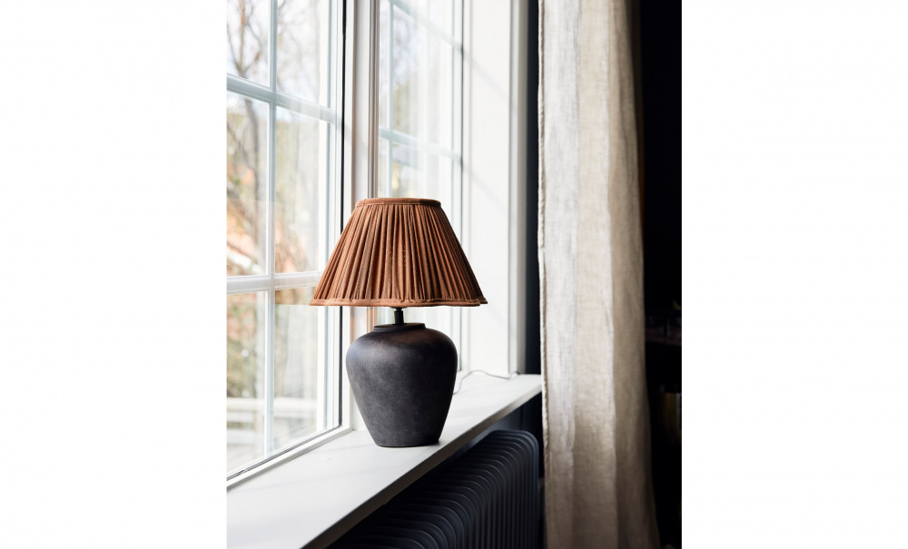 LILLY Lampfot 29cm Antracit i gruppen Belysning / Lampor / Lampftter hos SoffaDirekt.se (4602903)