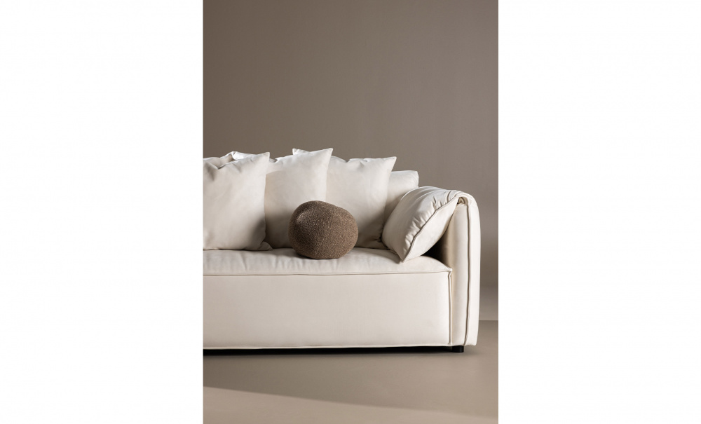 VEGA 3-Sitssoffa Beige i gruppen Vardagsrum / Soffor / 3-sits soffor hos SoffaDirekt.se (61801-102)